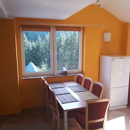 Apartmanovy Dom Tatran دونوفالي