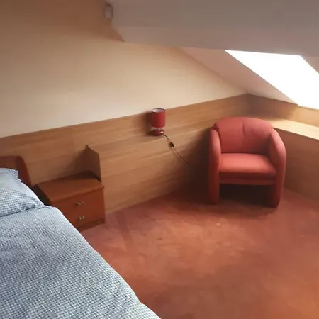 Apartmanovy Dom Tatran شقة دونوفالي