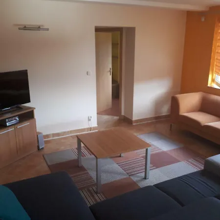 شقة Apartmanovy Dom Tatran دونوفالي